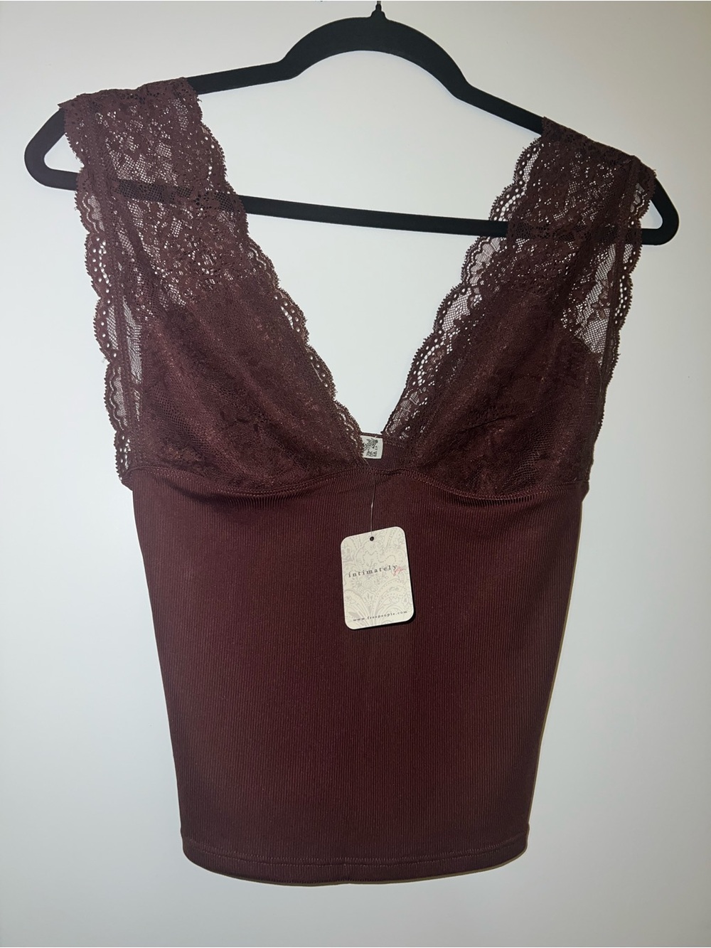 $58 FREE PEOPLE POWER PLAY CAMI SMALL BURGUNDY
